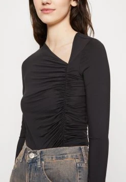 WEEKDAY Isia Asymmetric Drape Long Sleeve - Longsleeve - Black 11 WEEKDAY Isia Asymmetric Drape Long Sleeve - Longsleeve - Black -dress shop 01d4f11bba1245fd8b2ee43cefd576e2