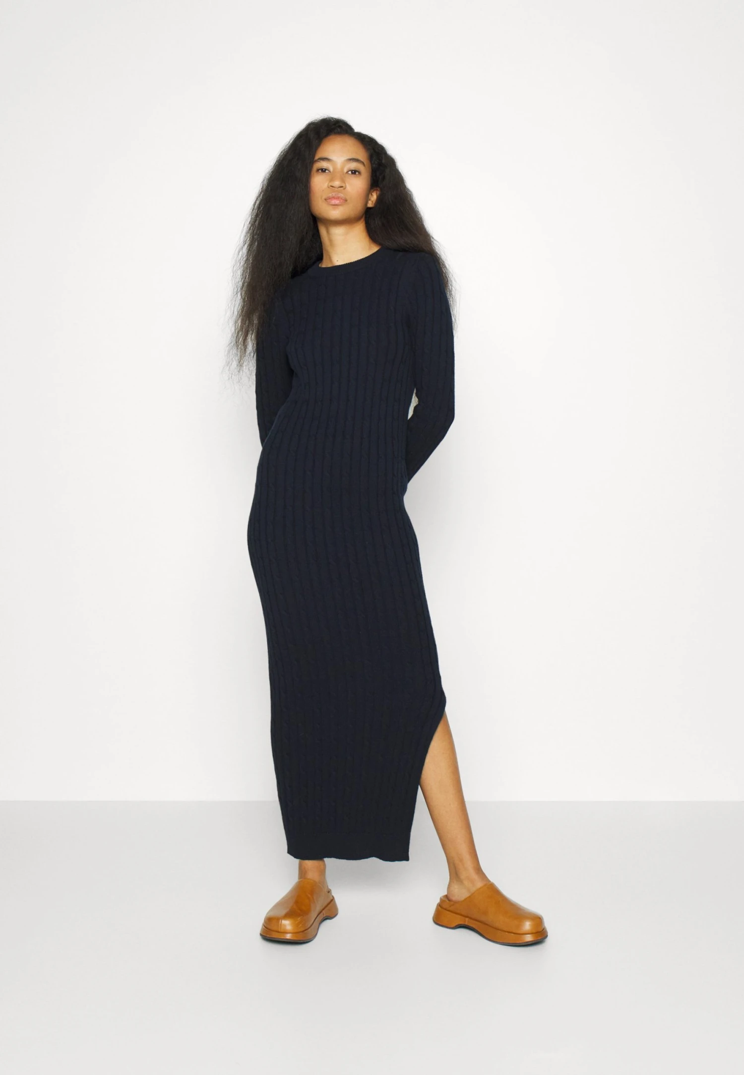 Filippa K Long Sleeve Dress - Gebreide Jurk - Navy 5 Filippa K Long Sleeve Dress - Gebreide Jurk - Navy - Afbeelding 5