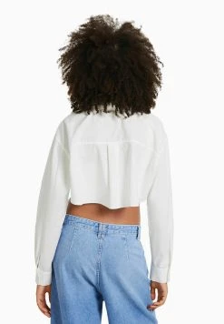 BERSHKA Long Sleeve Crossover - Cropped - Overhemdblouse - Off White -dress shop 1ede993bcc7343d28d65c472716770f3