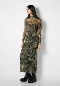 BERSHKA Long Sleeve - Maxi-Jurk - Mottled Dark Brown