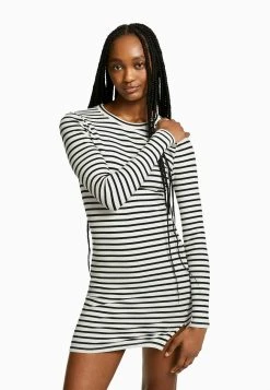 BERSHKA Long Sleeve Mini- Etui-Jurk - White