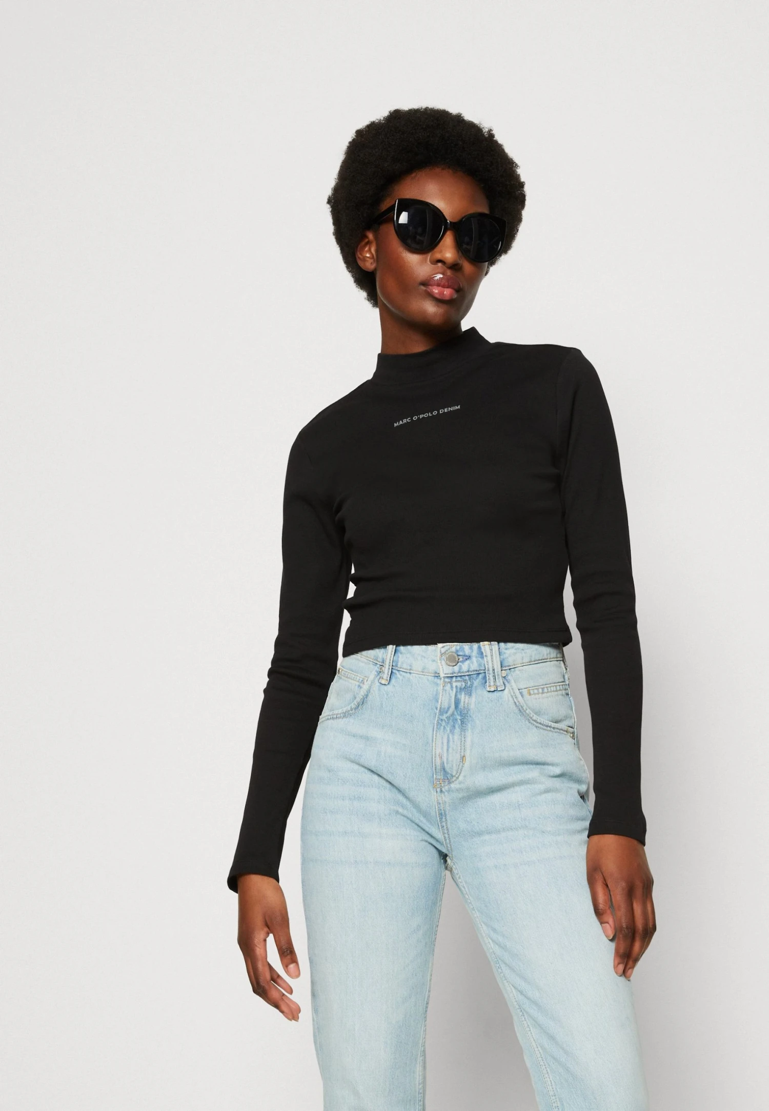 Marc O'Polo DENIM Long Sleeve Stand Up Collar Slim Fit Cropped - Longsleeve - Black 4 Marc O'Polo DENIM Long Sleeve Stand Up Collar Slim Fit Cropped - Longsleeve - Black - Afbeelding 4