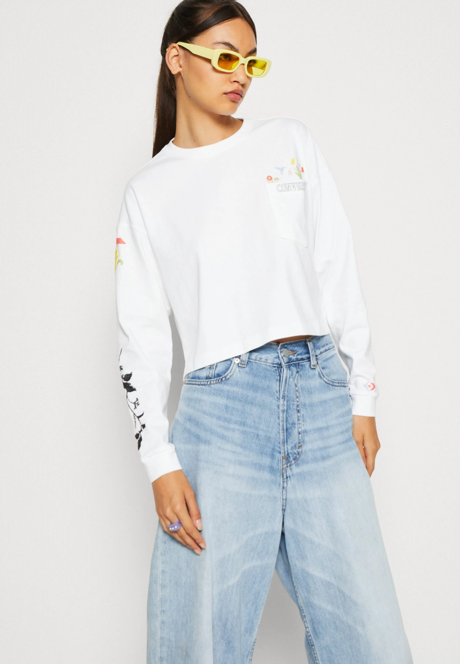 Converse Floral Long Sleeve Crew - Longsleeve - White 4 Converse Floral Long Sleeve Crew - Longsleeve - White - Afbeelding 4