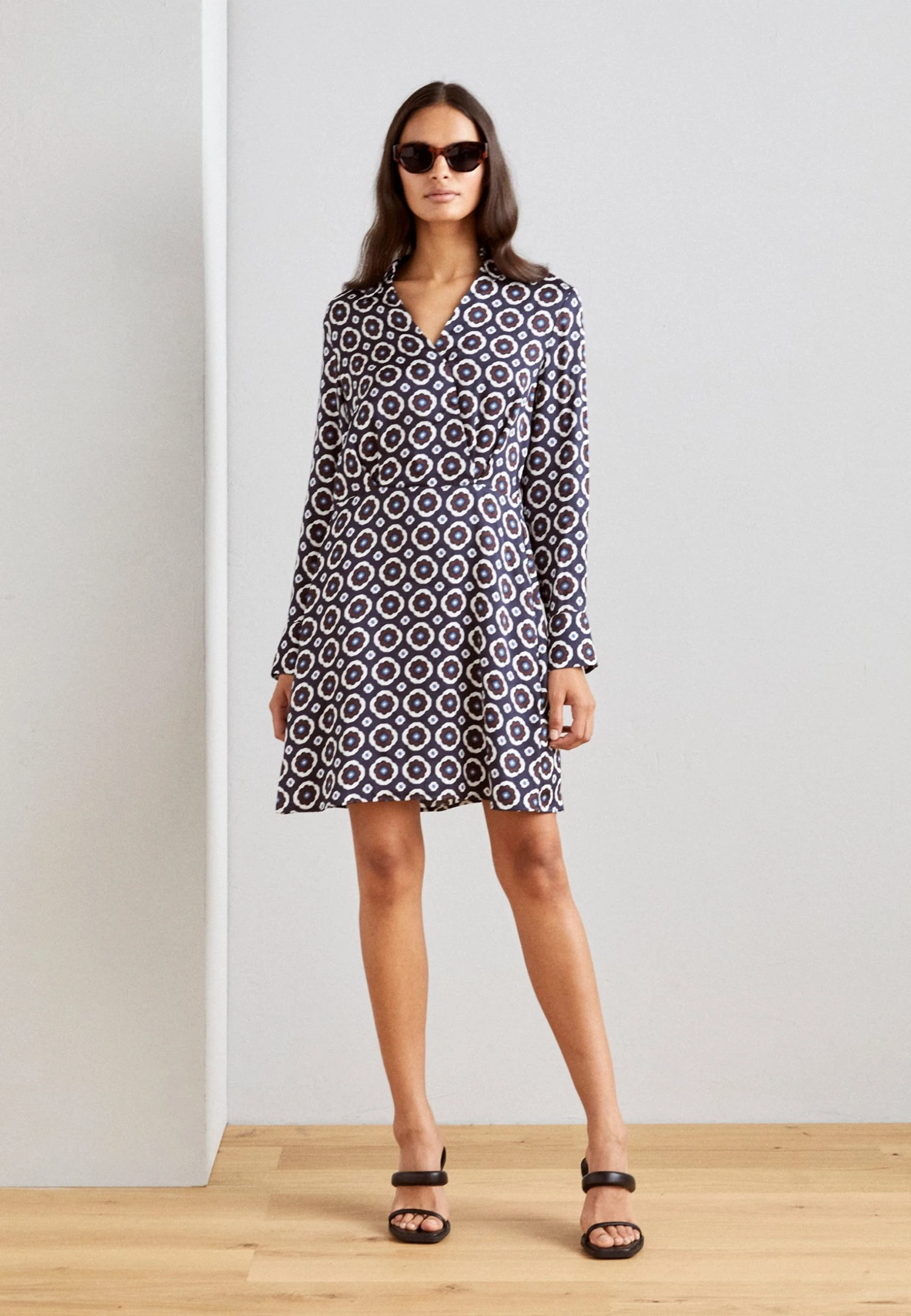 Marc O'Polo Modern Wrap Style Shirt Collar Long Sleeve - Cocktailjurk - Multi 2 Marc O'Polo Modern Wrap Style Shirt Collar Long Sleeve - Cocktailjurk - Multi - Afbeelding 2