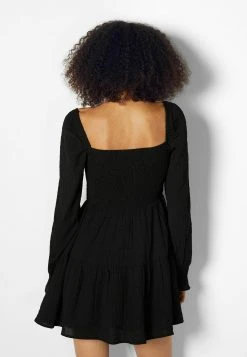 BERSHKA Textured Voluminous - Long Sleeve - Jurk - Black -dress shop b0216693eb914aaf9f4b49e9b170b1a8