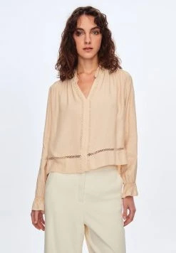 AdL Ruffled Long Sleeve - Blouse - Vanilla