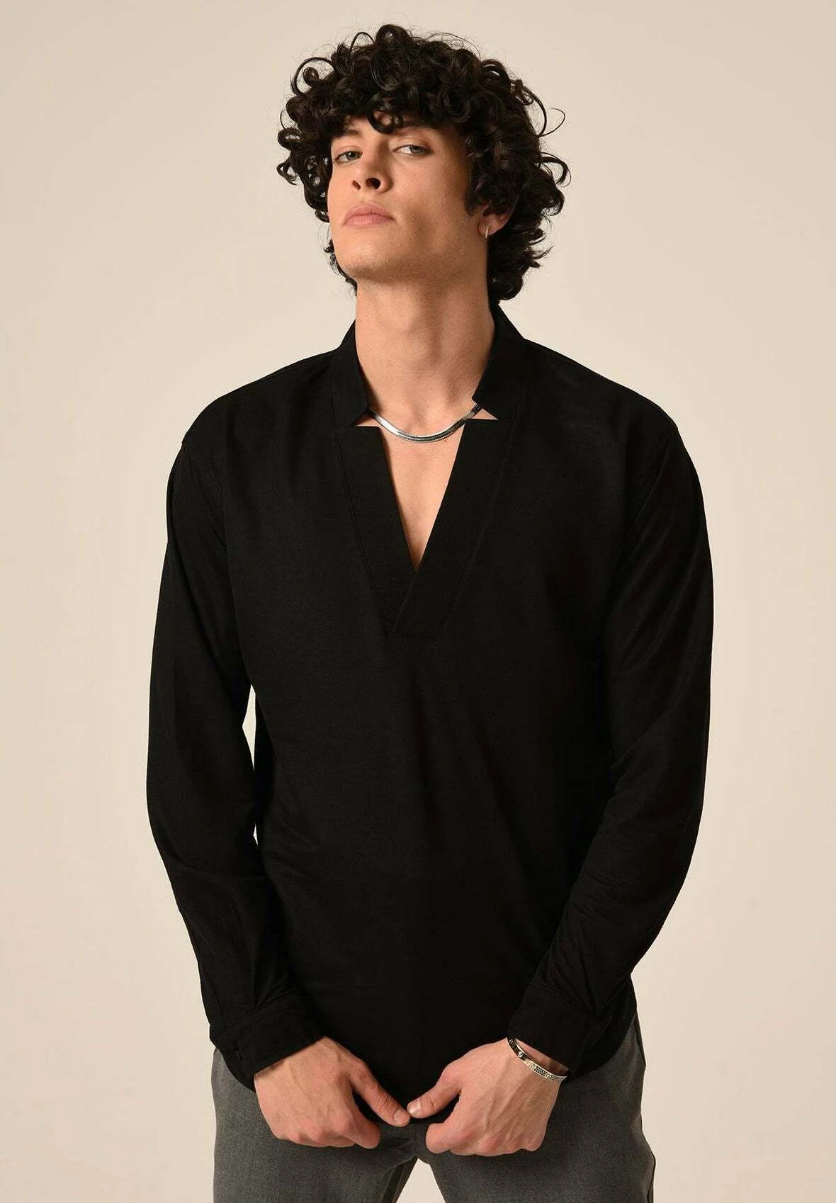 Antioch V-Neck Long Sleeve - Longsleeve - Black 1 Antioch V-Neck Long Sleeve - Longsleeve - Black