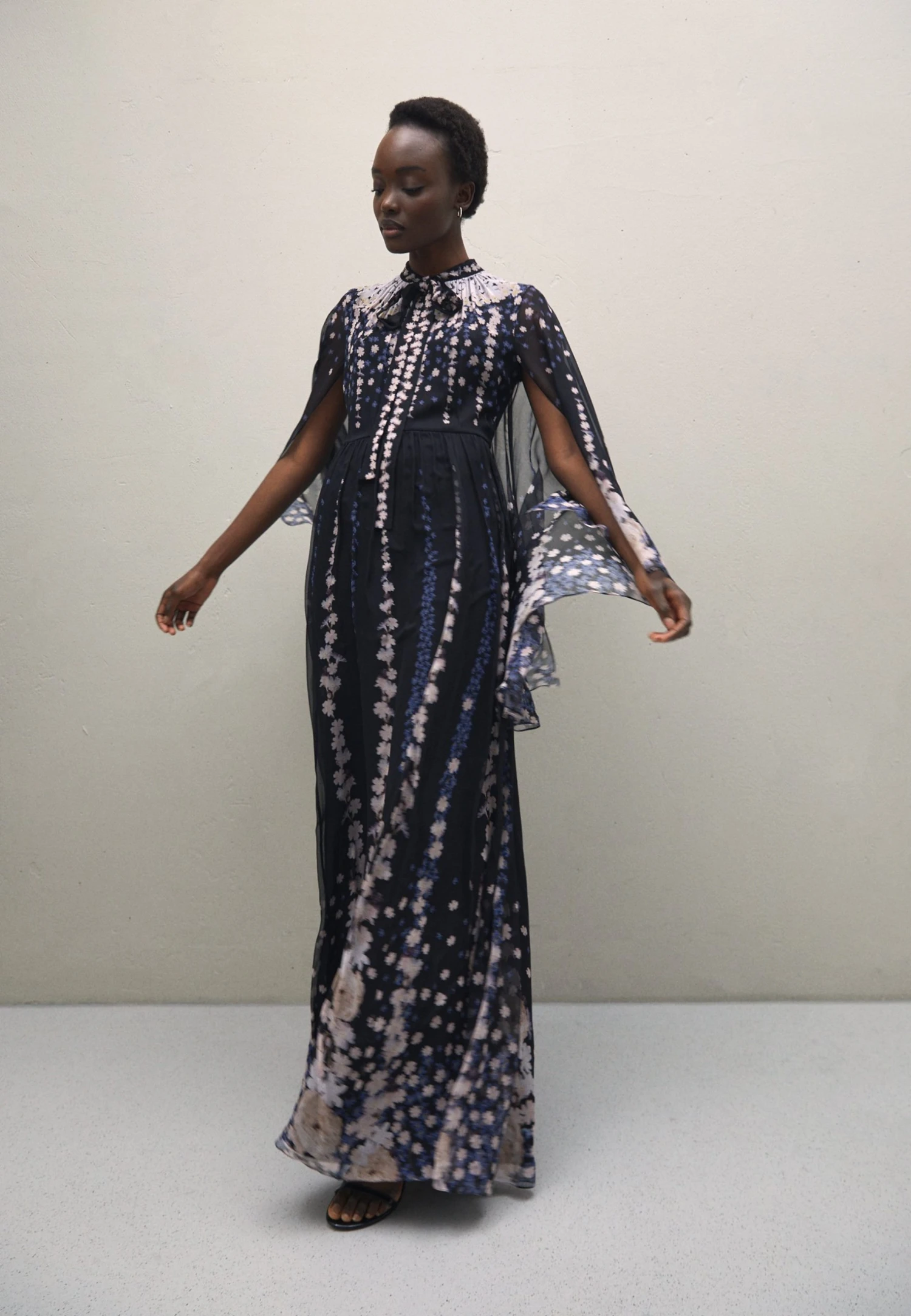 Erdem Long Sleeve Cape Effect Gown Bow Neck Detail - Galajurk - Black/Multi 1 Erdem Long Sleeve Cape Effect Gown Bow Neck Detail - Galajurk - Black/Multi